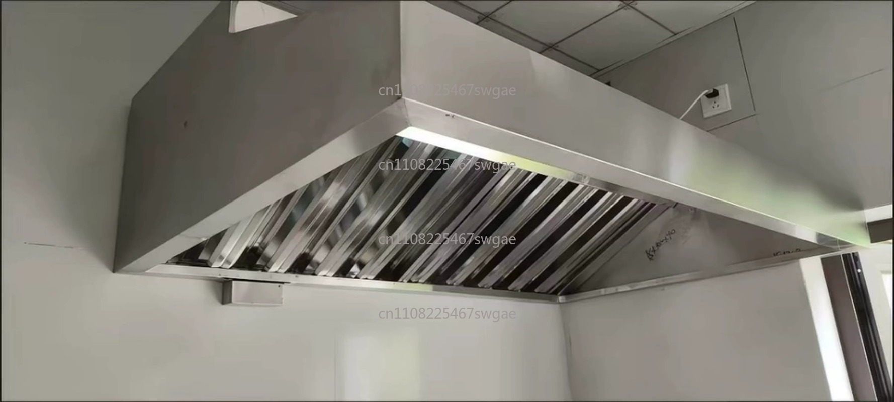 Commercial Kitchen Exhaust Hood - Stalowa okap kuchenny o dużej mocy